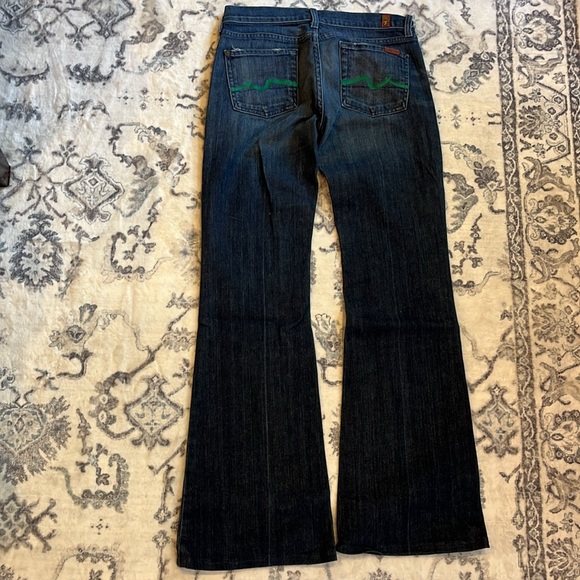 7 for All Mankind Flare Medium Blue Denim Jeans Green Signature Pocket 26 - Picture 3 of 14
